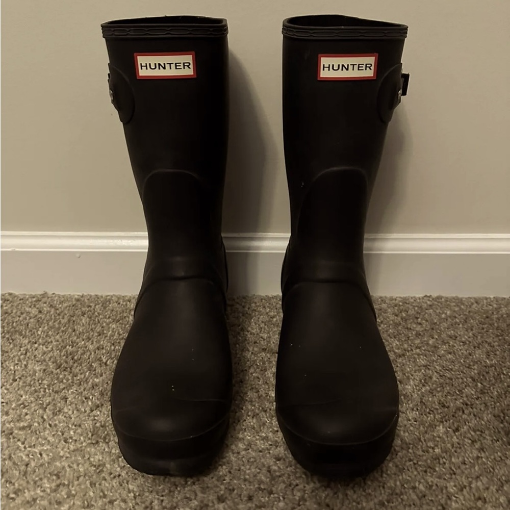 Hunter Short Rain Boot WITH BOOT SOCKS INCLUDED!!!